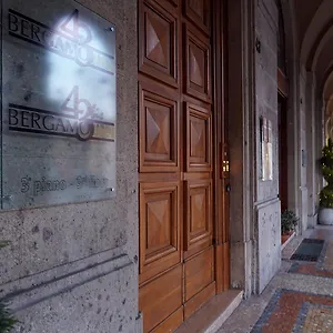 43 2*, Bergamo Italien